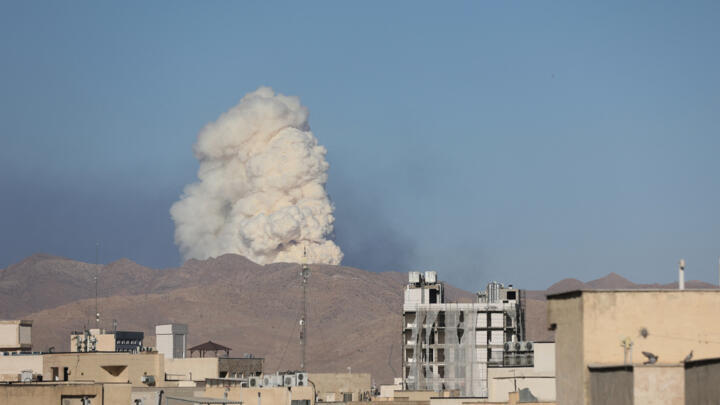 इजरायल–इरान युद्धबीच विभिन्न देशले दूतावास हटाउँदै, नागरिक उद्धार तीव्र