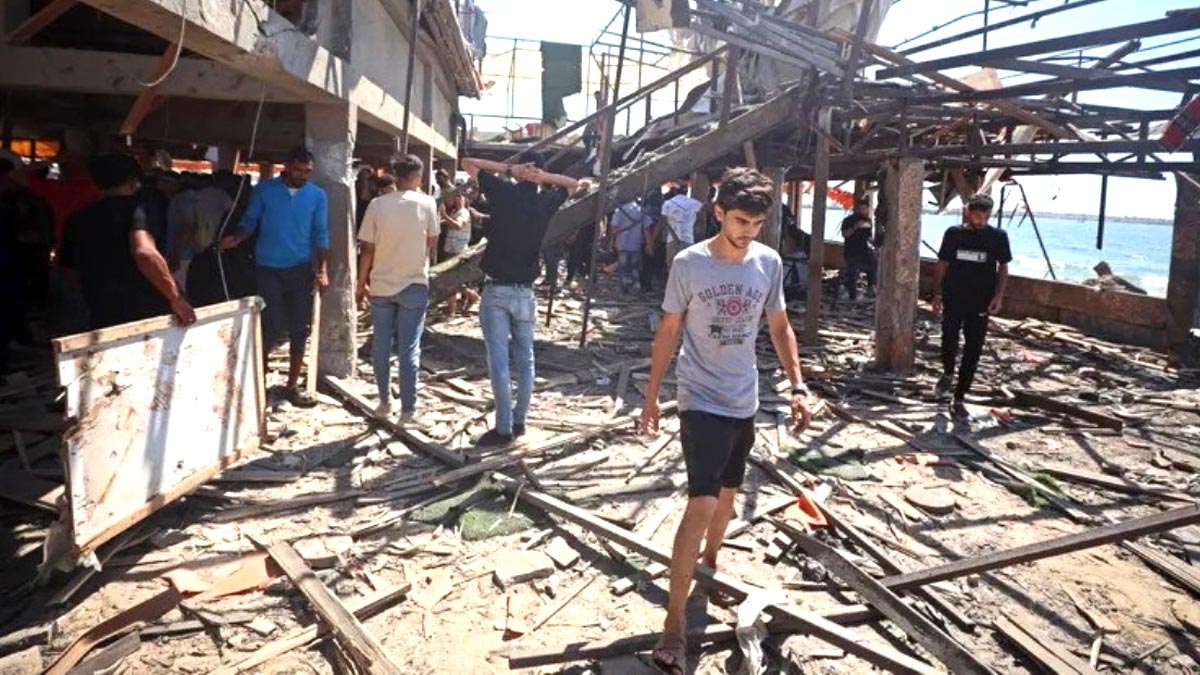 गाजाको क्याफेमा इजरायली मिसाइल आक्रमण, कम्तीमा २० जनाको ज्यान गयो