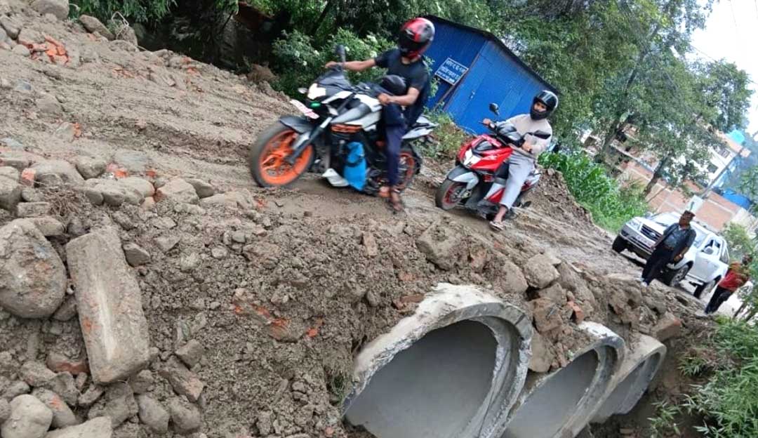 अस्थायी पुलमार्फत भक्तपुर–बनेपा वैकल्पिक सडक खुल्यो