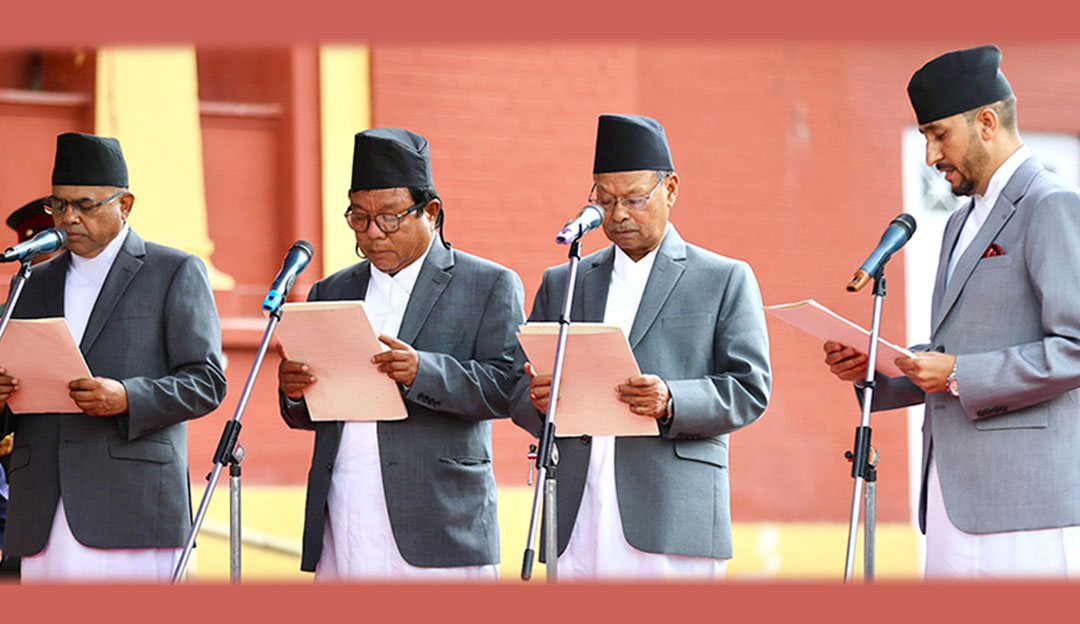 चार नवनियुक्त मन्त्रीले शपथ लिए, मन्त्रालयको जिम्मेवारी बाँडफाँट