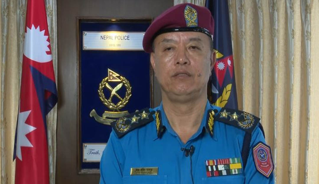 ‘प्रहरी कार्यालय ध्वस्त, नियमित काममा फर्किन कठिन’ : आईजीपी खापुङ