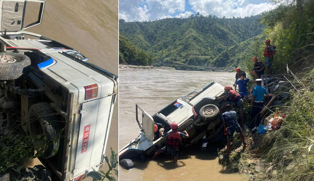 सिन्धुलीमा बलेरो दुर्घटना, चालकसहित १२ जना घाइते