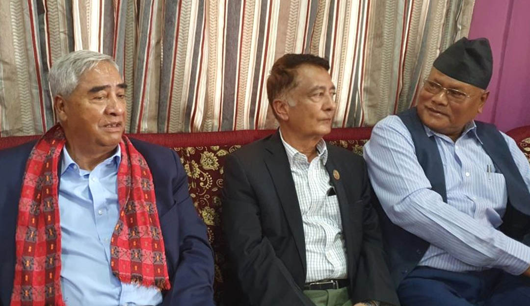 पूर्वराष्ट्रपति र उपराष्ट्रपतिलाई राजनीतिमा आउन संविधानले रोकेको छैन : देउवा