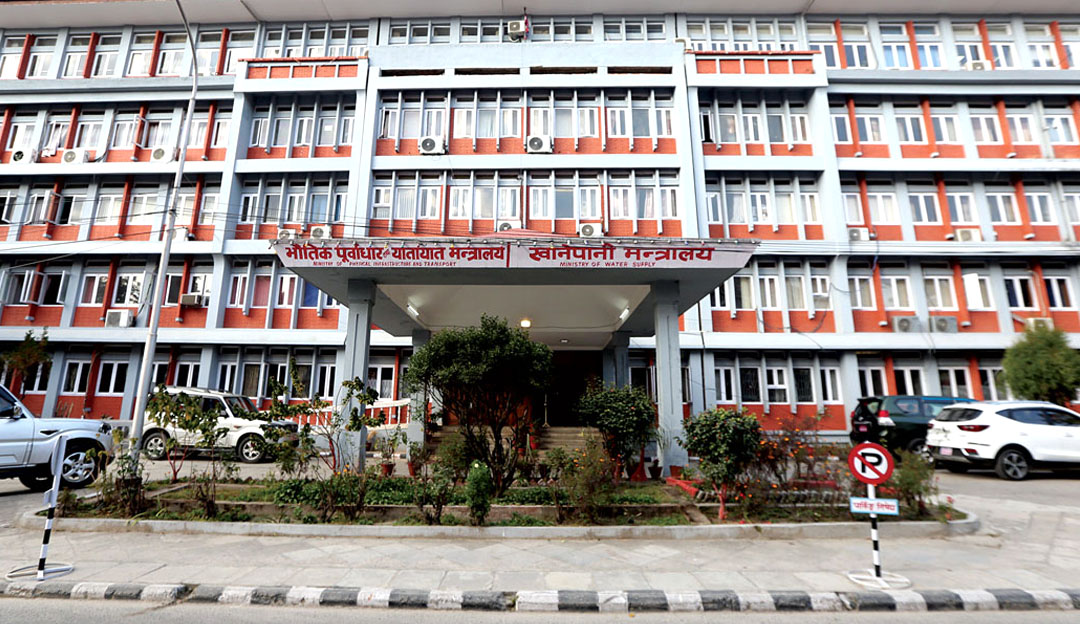 देशका मुख्य सडक अवरुद्ध, यातायात मन्त्रालयमा आकस्मिक बैठक