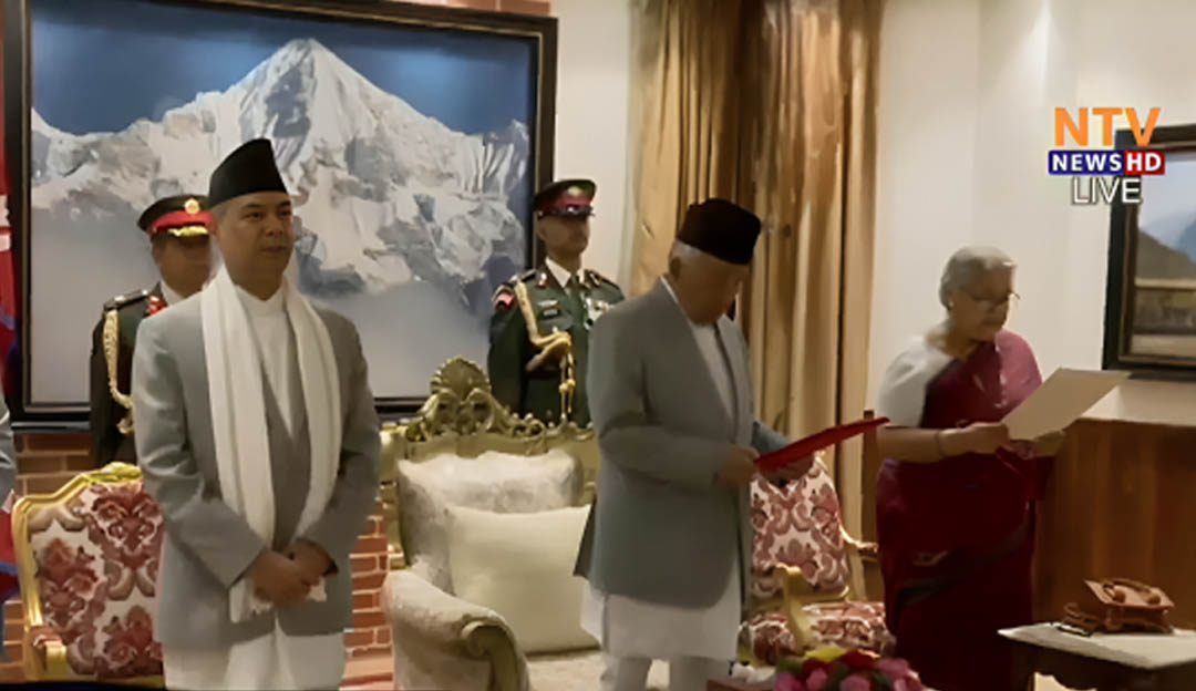 नवनियुक्त प्रधानमन्त्री सुशीला कार्कीले लिइन शपथ