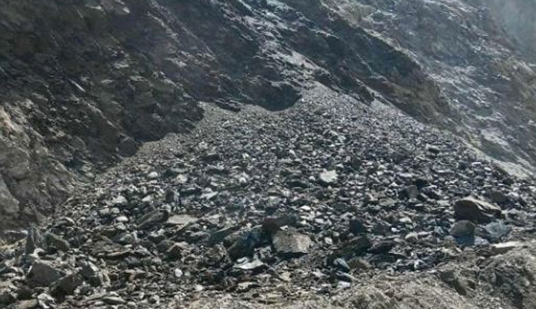 तुइन खोलामा फेरि पहिरो, नारायणगढ–मुग्लिन सडक बन्द