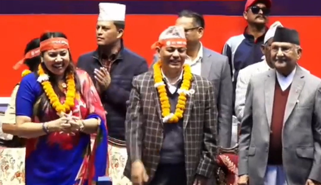 झाँक्री र किसान चार वर्षपछि पुनः एमालेमा