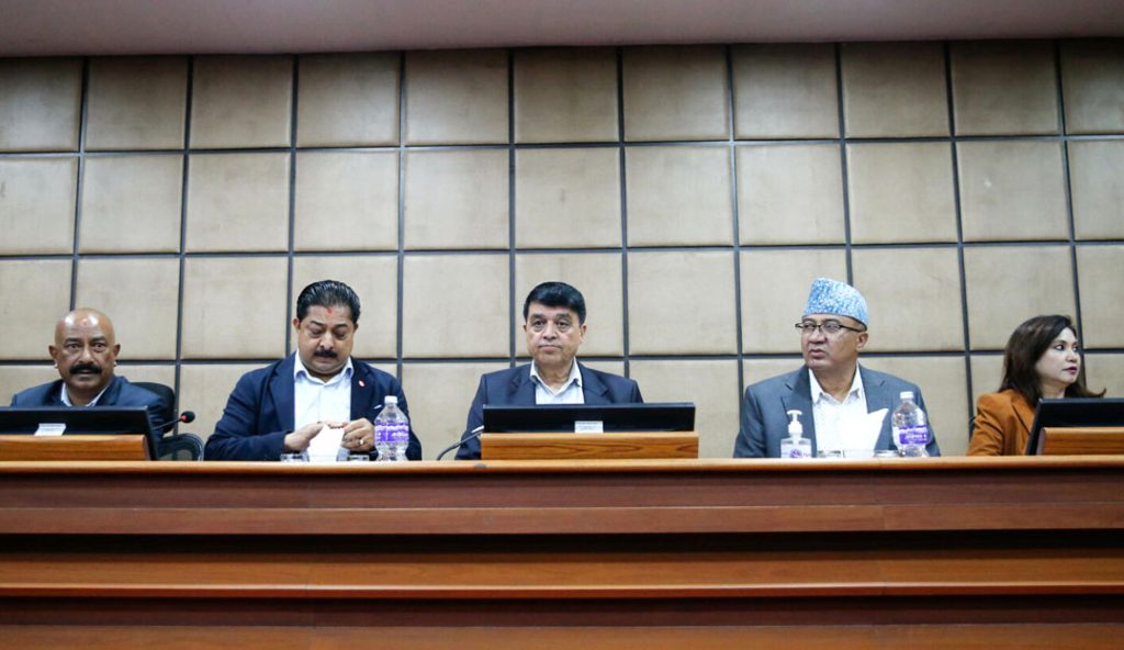 डेडिकेटेड फिडर र ट्रंकलाइन विवाद: उद्योगीले विवादित रकमको २८ भागको १ भाग बुझाएर लाइन जोड्ने सहमत
