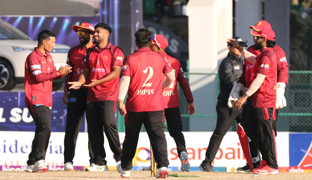 चितवन राइनोजमाथि पोखरा एभेन्जर्स ८ विकेटले विजयी