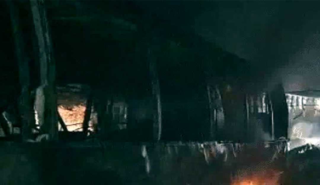 सुनौलीबाट दिल्ली जाँदै गरेको बस दुर्घटना, तीनको मृत्यु