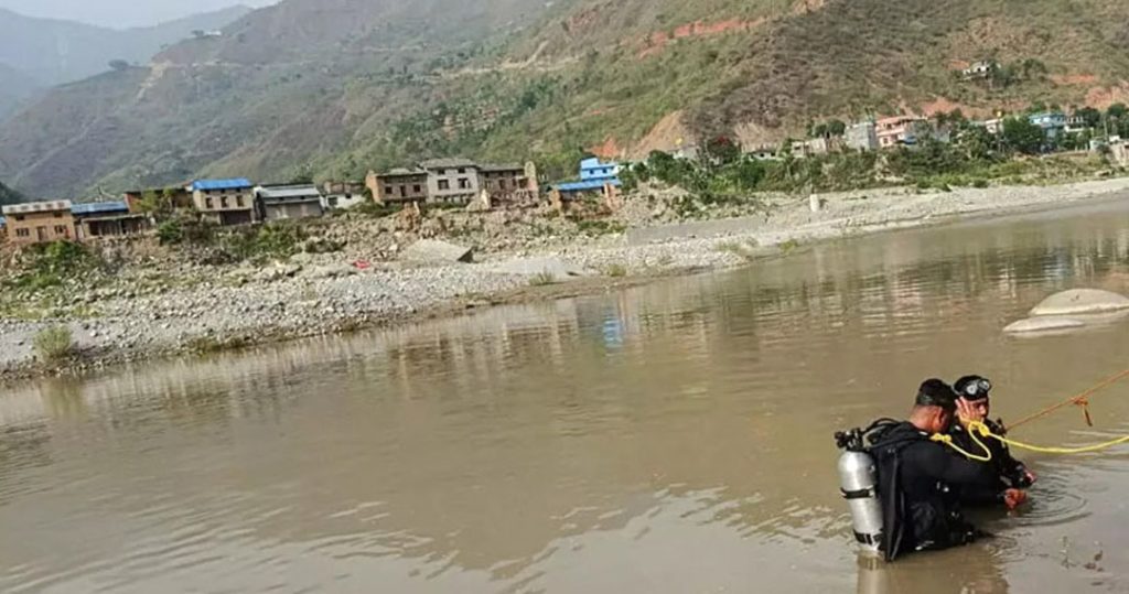 सुनकोसी नदीमा डुबेर दुई विद्यार्थीको ज्यान गयो