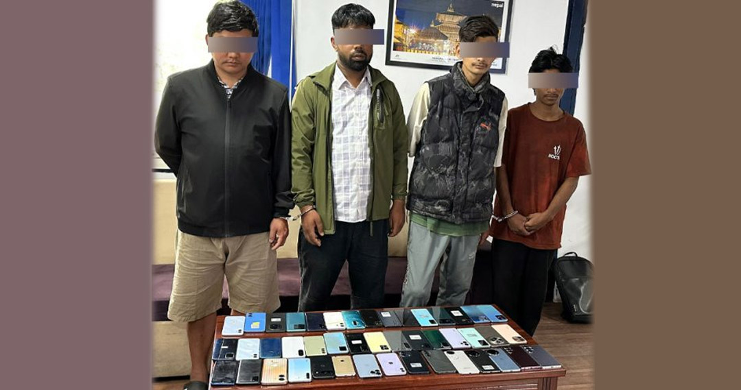 चोरीका मोबाइलको सञ्जाल पर्दाफास: ४२ थान मोबाइलसहित चार जना पक्राउ