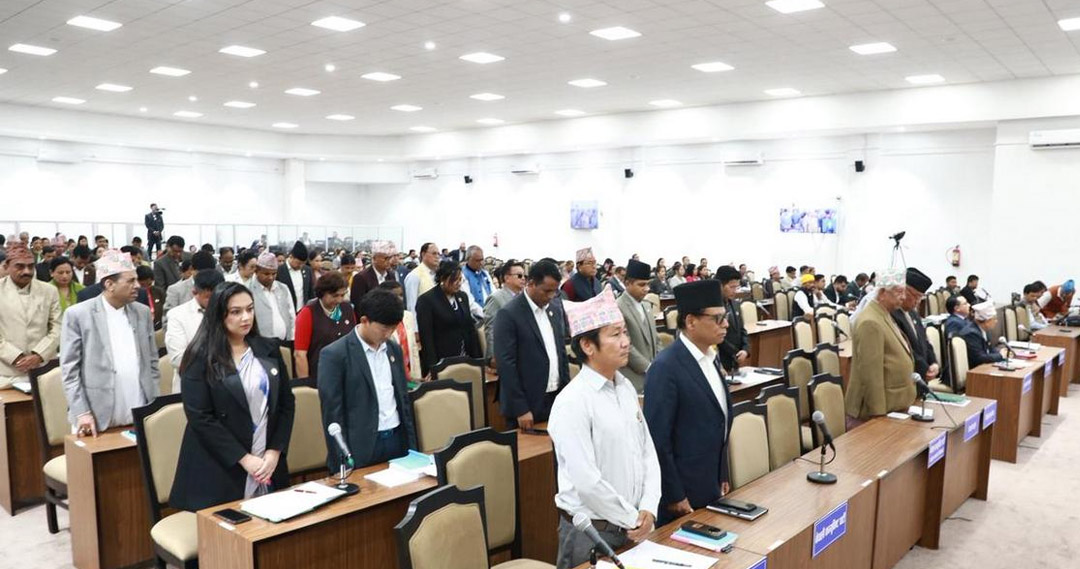 प्रधानमन्त्रीको अभिव्यक्तिविरुद्ध विपक्षीको अडान, प्रतिनिधि सभा बुधबारसम्म रोकियो
