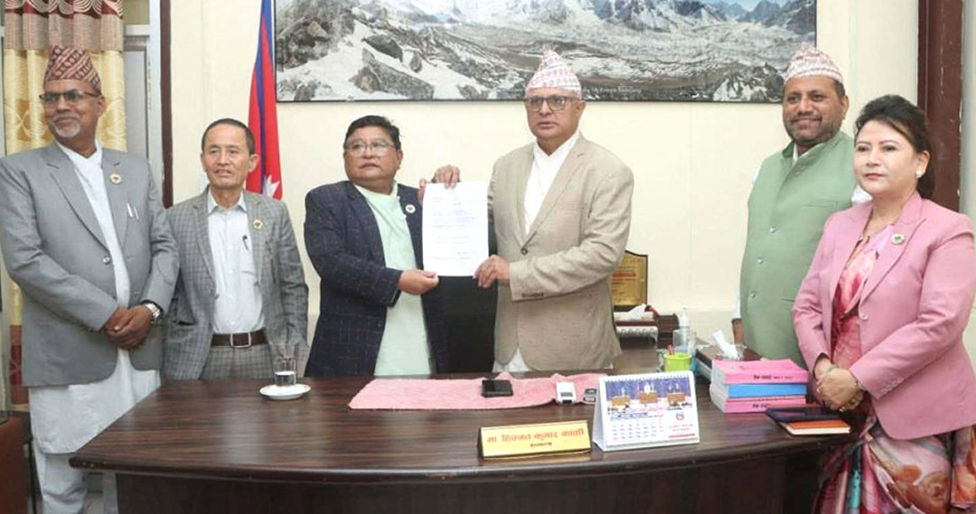 सत्ता समीकरण फेरिएसँगै कोशी सरकारबाट कांग्रेस बाहिरियो